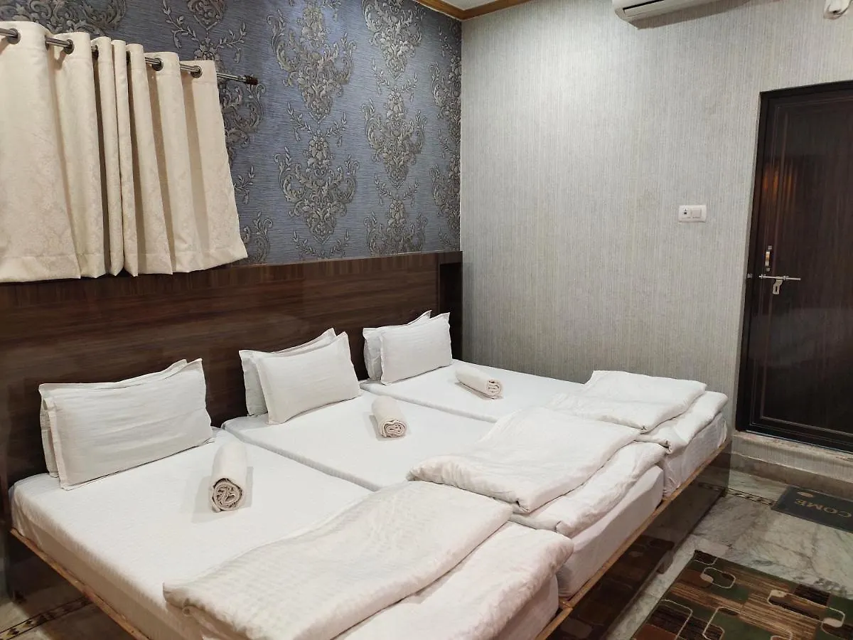 Hotel Shivratri Guest House Varanasi