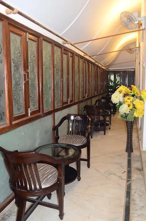 Hotel Shivratri Guest House Varanasi