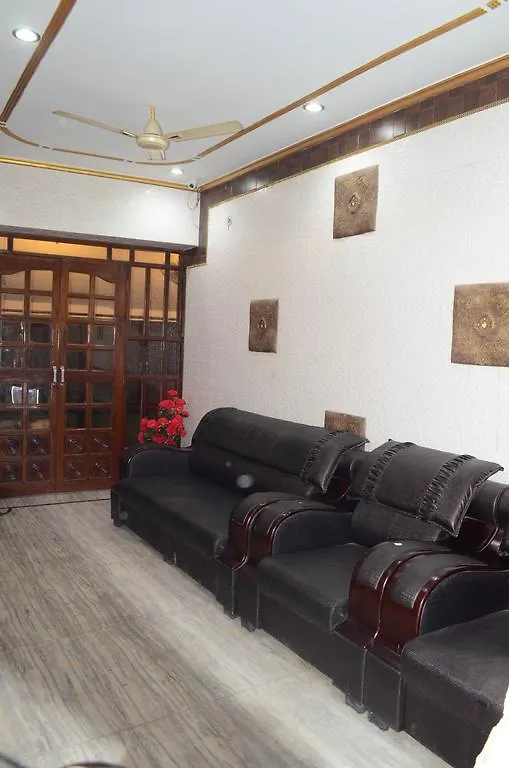 Hotel Shivratri Guest House Varanasi
